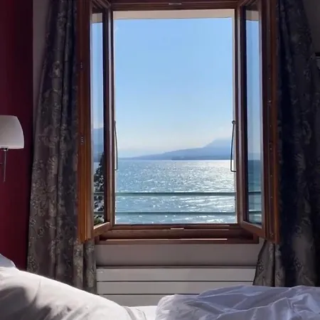 De La Hotel 2*
