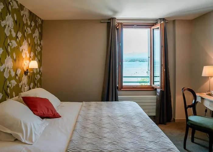 Hotell De La 2*